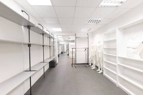 Verkaufsfläche - 3 Zimmer Gewerbeobjekt (Büro, Produktion, Verkauf) zur Miete in Stade