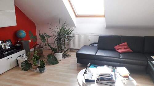 Wohnzimmer.jpg - 2 Zimmer Etagenwohnung zur Miete in Zirndorf