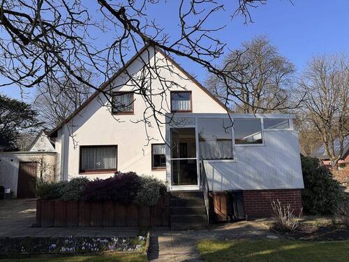 Rückseite 2 - 4 Zimmer Mehrfamilienhaus, Wohnhaus in Ahrensburg