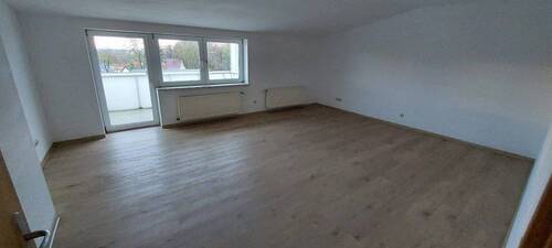 Wohnzimmer - Mehrfamilienhaus, Wohnhaus mit 120,00 m² in Stralsund zur Miete