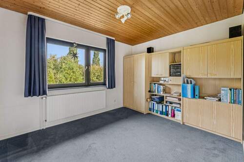 kleines Schlafzimmer EG - 
