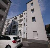 Perfekt für junge Leute: Gepflegte 2,5-Raum-Etagenwohnung mit Küche und Balkon Nahe der Universität - Bochum Ehrenfeld