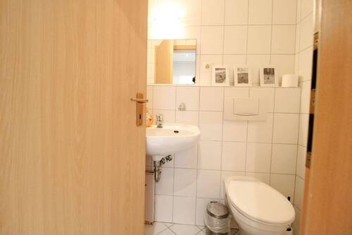 16 Gäste WC EG - 