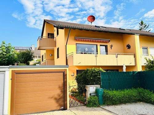 Hausansicht - 7 Zimmer Einfamilienhaus zum Kaufen in Murr