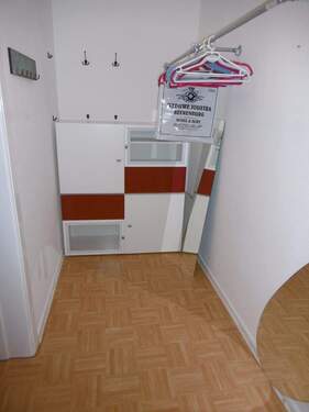 Flur - 1 Zimmer Wohnung im 4.OG mit Balkon in Ahrensburg