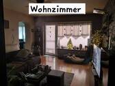 Wohnzimmer - Etagenwohnung mit 70,90 m&sup2; in Rodenbach zum Kaufen