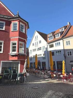 Sitzplätze Außen - 1 Zimmer Mehrfamilienhaus, Wohnhaus zum Kaufen in Isny im Allgäu