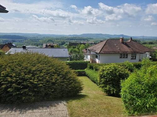 Ausblick - 3 Zimmer Bungalow in Rödental / Oberwohlsbach