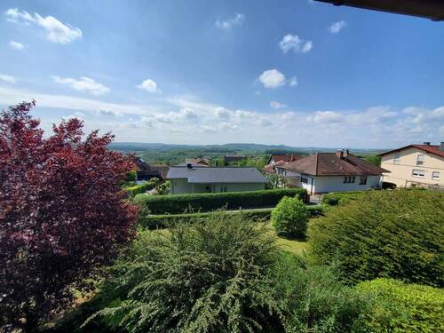 Ausblick - Bungalow mit 91,00 m&sup2; in Rödental / Oberwohlsbach zum Kaufen