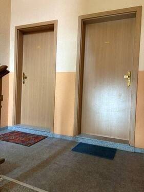 Treppenhaus - 3 Zimmer Etagenwohnung zur Miete in Altenburg