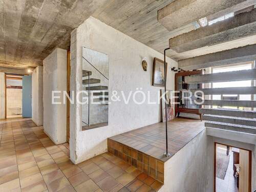 Hauseingang - Einfamilienhaus mit 274,00 m² in Freiburg im Breisgau zum Kaufen