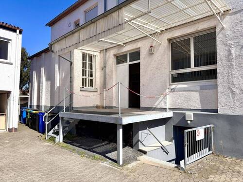 Eingang Gewerbe - 1 Zimmer Mehrfamilienhaus, Wohnhaus in Rodgau