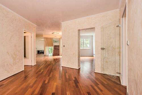 Blick in den Wohnbereich - 7 Zimmer Terrassenwohnung in Berlin