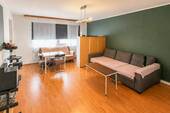 Wohnzimmer - 2 Zimmer Etagenwohnung zum Kaufen in Hannover