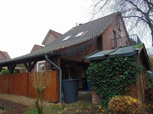 Haus Seitenansicht Bild 1.jpg - 4 Zimmer Reihenendhaus in Hankensbüttel