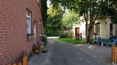 Zugang zum hinteren Grundstück - Mehrfamilienhaus, Wohnhaus in Uetersen zum Kaufen