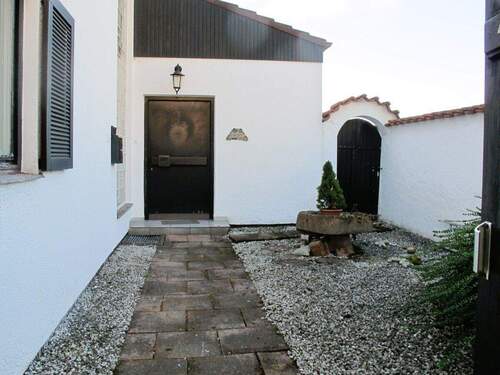 Eingang - Einfamilienhaus mit 206,00 m&sup2; in Julbach / Buch zum Kaufen