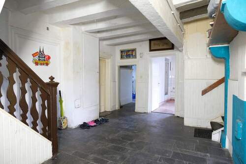 Erdgeschoss - Mehrfamilienhaus, Wohnhaus mit 260,00 m&sup2; in Solingen zum Kaufen