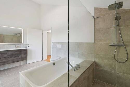 Badezimmer 1 - 1.OG IST - 