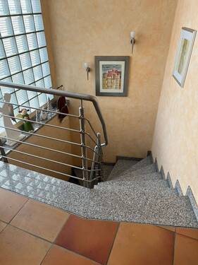 Zugang zum Keller - 