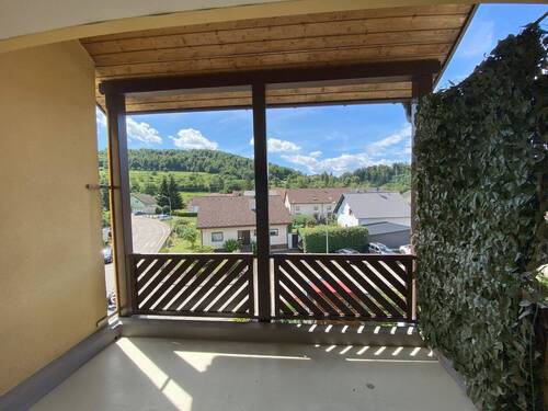 Balkon mit Aussicht - Etagenwohnung mit 77,20 m² in Maulburg zur Miete
