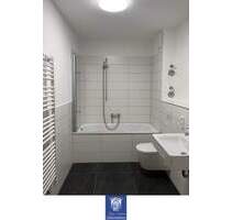 Exklusive Wohnung mit Balkon, exklusivem Bad, Gäste-WC und moderner EBK! - Dresden Innere Altstadt