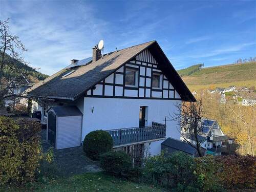 Ost-Ansicht - Mehrfamilienhaus, Wohnhaus mit 209,00 m&sup2; in Schmallenberg zum Kaufen