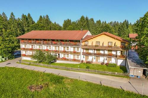 Außenansicht - 9 Zimmer Hotel, Pension, Gasthof zum Kaufen in Spiegelau