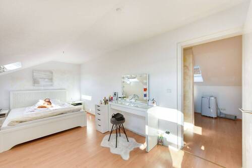 DG Kind zum Flur - 