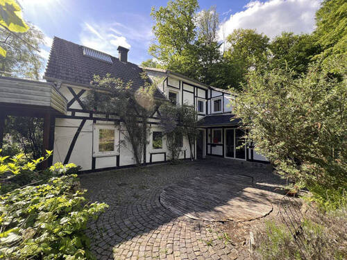 Bild2 - 9 Zimmer Einfamilienhaus zum Kaufen in Nümbrecht
