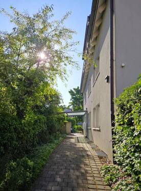 Hauseingang - 2 Zimmer Terrassenwohnung zum Kaufen in Nürnberg