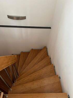 Bambustreppe zum UG - 