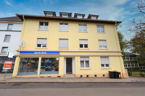 Hausfront - 1 Zimmer Mehrfamilienhaus, Wohnhaus in Remscheid