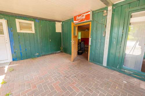 Eingang in den Partyraum - 