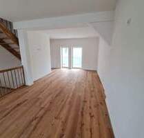 Modernes Wohnen in einem Reihenendhaus mit Außenbereich und Stellplätzen - Jena Zwätzen