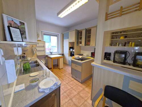 Gemeinschaftsküche EG - Mehrfamilienhaus, Wohnhaus mit 339,70 m² in Solingen zum Kaufen