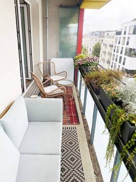 Balkon / Wintergarten - RESERVIERT: Charmante 3,5-Zimmer-Wohnung mit Wintergarten und Wohnküche im Herzen von Friedrichshain