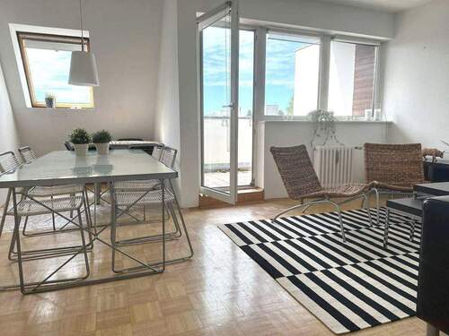 Wohnen.jpg - SEHR HELLE, GEPFLEGTE DG-WHG. IM 5.OG-WEITBLICK, WANNENBAD M. FENSTER RUHIG IM AFRIKASISCHES VIERTEL