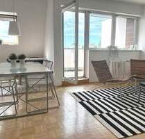 SEHR HELLE, GEPFLEGTE DG-WHG. IM 5.OG-WEITBLICK, WANNENBAD M. FENSTER RUHIG IM AFRIKASISCHES VIERTEL - Berlin Wedding