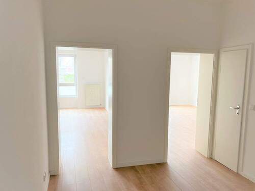 Diele - 2 Zimmer Etagenwohnung zur Miete in Worms