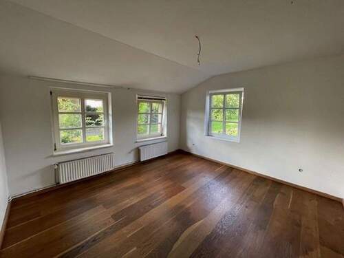 Bild 3 - 5 Zimmer Einfamilienhaus in Hechthausen