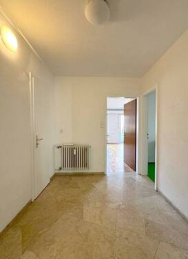 Flur - 2 Zimmer Etagenwohnung in Stuttgart