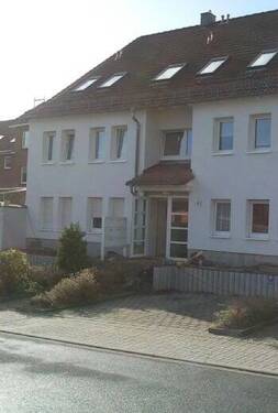 Hauseingang - Helle 2- Raum Dachgeschosswohnung mit Balkon in ruhiger Lage!