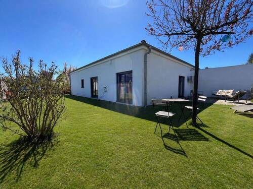 Rückansicht - 5 Zimmer Bungalow zum Kaufen in Hambühren / Ovelgönne