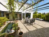  Innenhof mit Teich - 