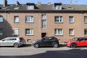 Hausansicht - Ihr Investment: Vollvermietetes MFH mit 6 Einheiten und Top-Potenzial in urbaner Lage