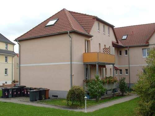 Ansicht hinten.JPG - 3 Zimmer Etagenwohnung zur Miete in Gotha