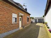 Innenhof - Einfamilienhaus mit 91,00 m&sup2; in Merzenich / Girbelsrath zum Kaufen