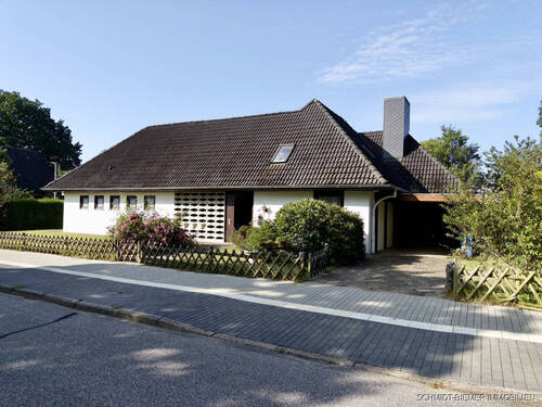 Aussenansicht - 5 Zimmer Mehrfamilienhaus, Wohnhaus zum Kaufen in Wedel