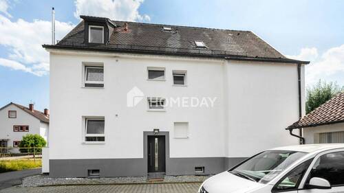 Außenansicht 1 - Gepflegtes MFH mit 3 Wohneinheiten & 2 Garagen - ca. 230 m² Wohnfläche auf ca. 427 m² Grundstück